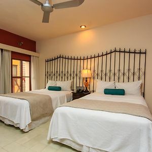 Habitación Estándar con 2 Camas Individuales